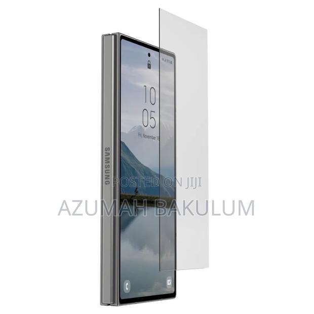 Samsung Galaxy Z Fold 6 Clear Screen Protector · Photo 3