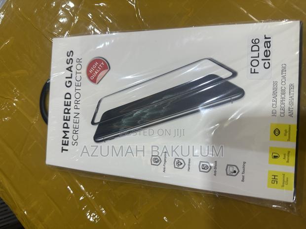 Samsung Galaxy Z Fold 6 Clear Screen Protector · Photo 4