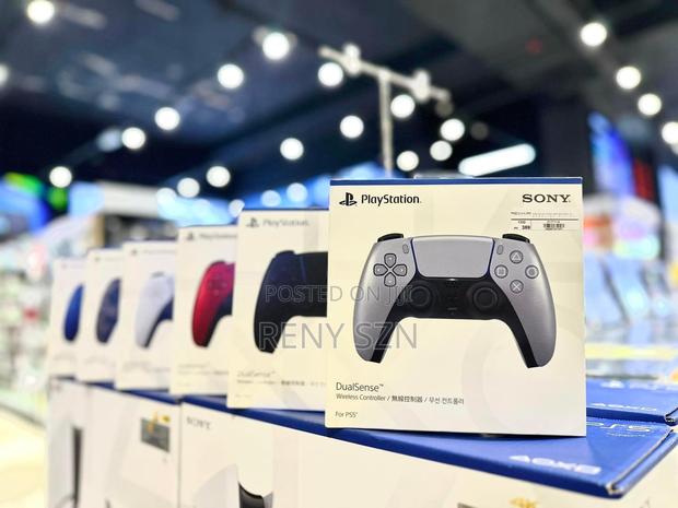 Playstation 5 Dualsense Wireless Controller (Ps5 Controller) · Photo 2