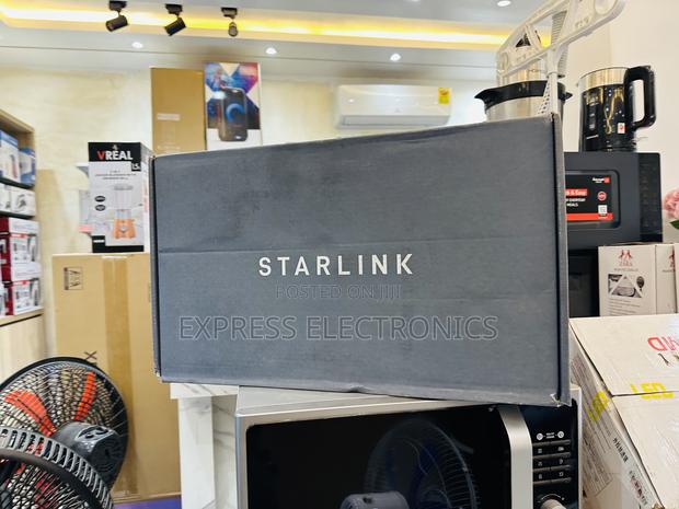 Ultra Modern Internet Connection Wireless Starlink · Photo 1