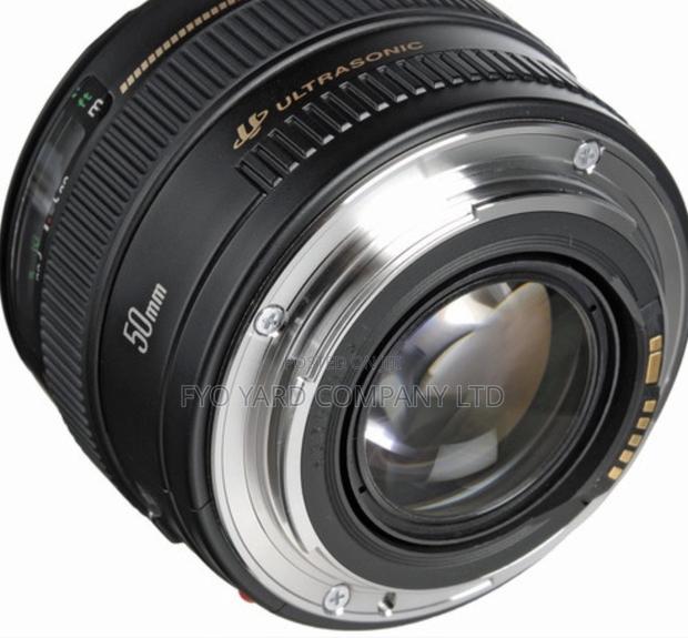 Maximum Aperture New Canon *• EF 50mm F/1.4 USM · Photo 1
