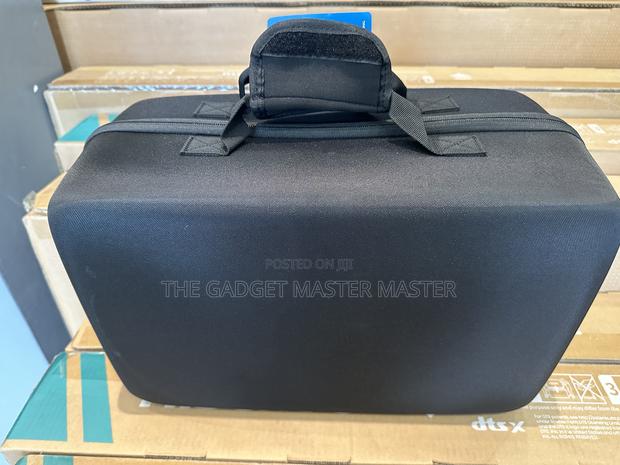 Deadskull Ps5 Travel Bag · Photo 3