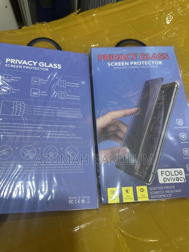 Samsung Galaxy Z Fold 6 Privacy Screen Protector · Photo 4