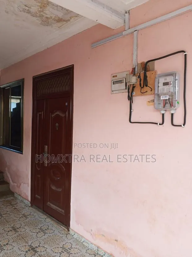 2bdrm Apartment in Homxtra Real Estates, Last Stop for rent · Photo 1