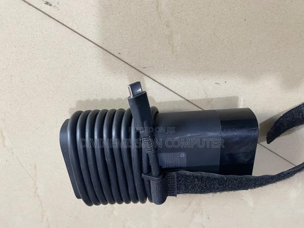 Hp Type C 5v,9v,10v,12v,25v,20v-4.5a, (90w)Uk Used · Photo 3