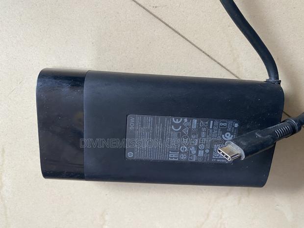 Hp Type C 5v,9v,10v,12v,25v,20v-4.5a, (90w)Uk Used · Photo 4