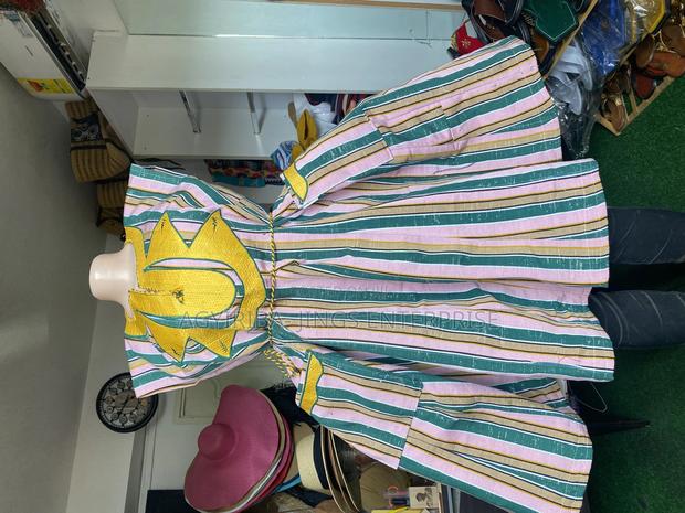Smock Dress · Photo 2