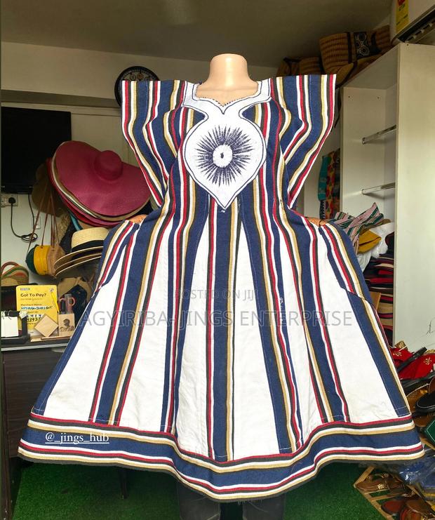 Smock Dress · Photo 1