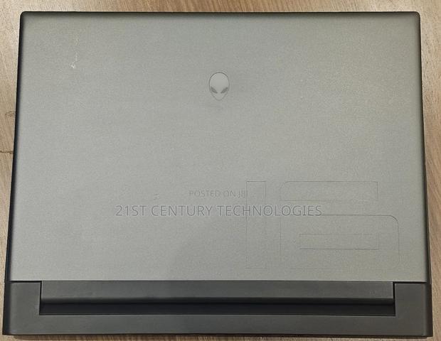 Laptop Dell Alienware M16 R1 16GB Intel Core i7 SSD 1T · Photo 1