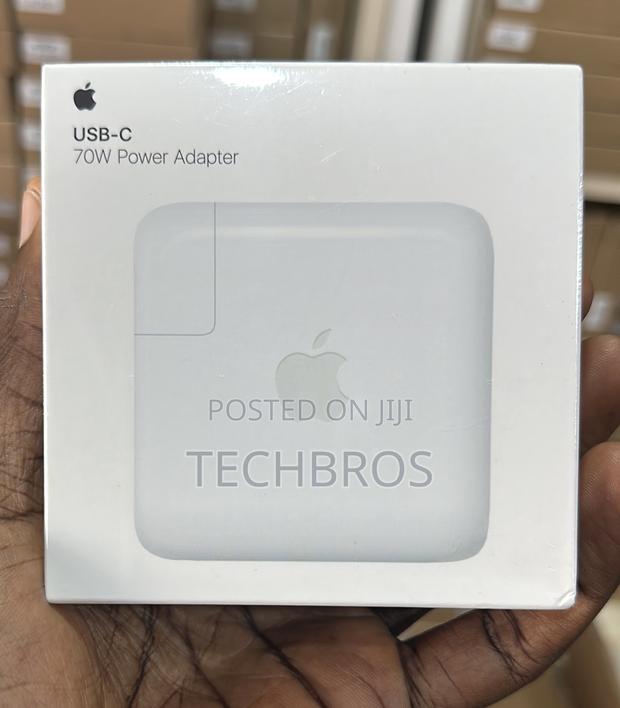 Original Apple Macbook M3/M4 Pro 70w Charger- Adapter · Photo 2