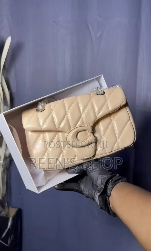 Ladies Coach Bag in Box · Photo 3