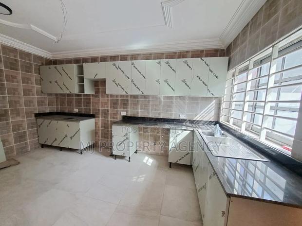 3bdrm House in Community 22, Tema Metropolitan for sale · Photo 2