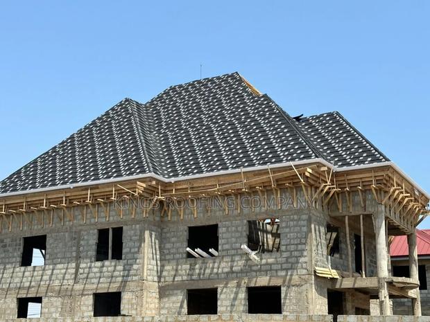 Experts in Alu-Zinc Roofing Sheets Installment · Photo 1
