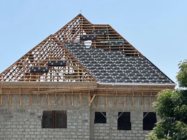 Experts in Alu-Zinc Roofing Sheets Installment · Photo 2