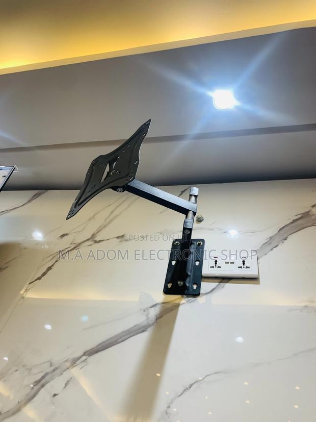 Coner Adjustable Tv Bracket · Photo 1