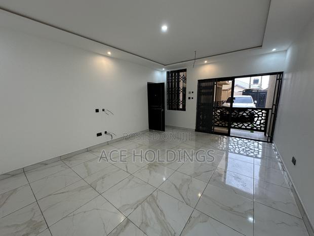 2bdrm Apartment in School Junction, Nmai-Dzorn for rent · Photo 5