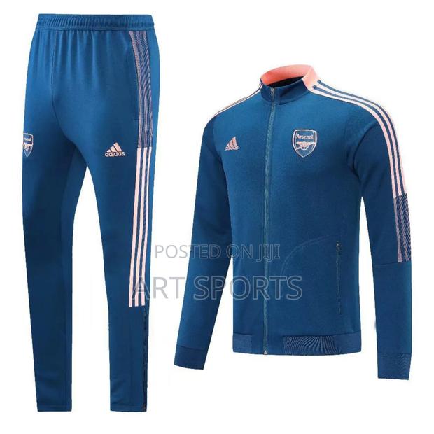 Arsenal Tracksuits · Photo 2