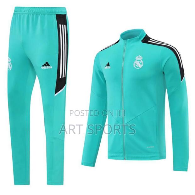 Real Madrid Cardigan · Photo 1