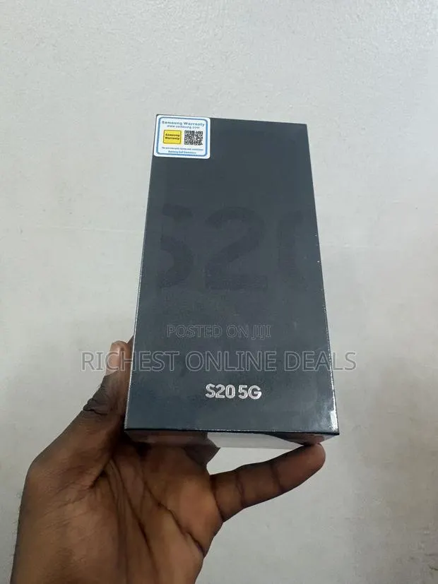 New Samsung Galaxy S20 128 GB Black · Photo 1