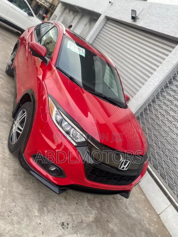 Honda HR-V 2021 Red · Photo 1