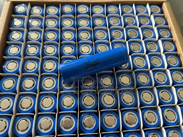 3.7v 18650 Lithium Reachargeable Batteries Wholesale and Retail · Photo 1