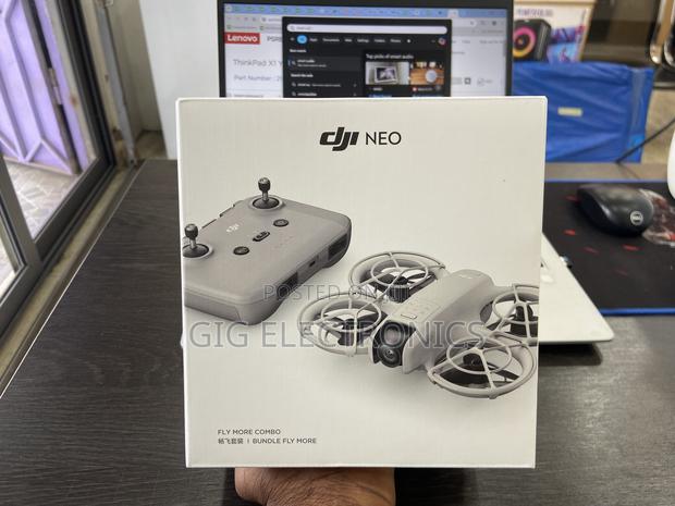 Dji Neo Fly More Combo · Photo 1