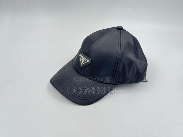 High Quality Designer Caps · Photo 5