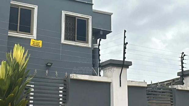 Top Quality Electric Fencing for Your Security · Photo 2