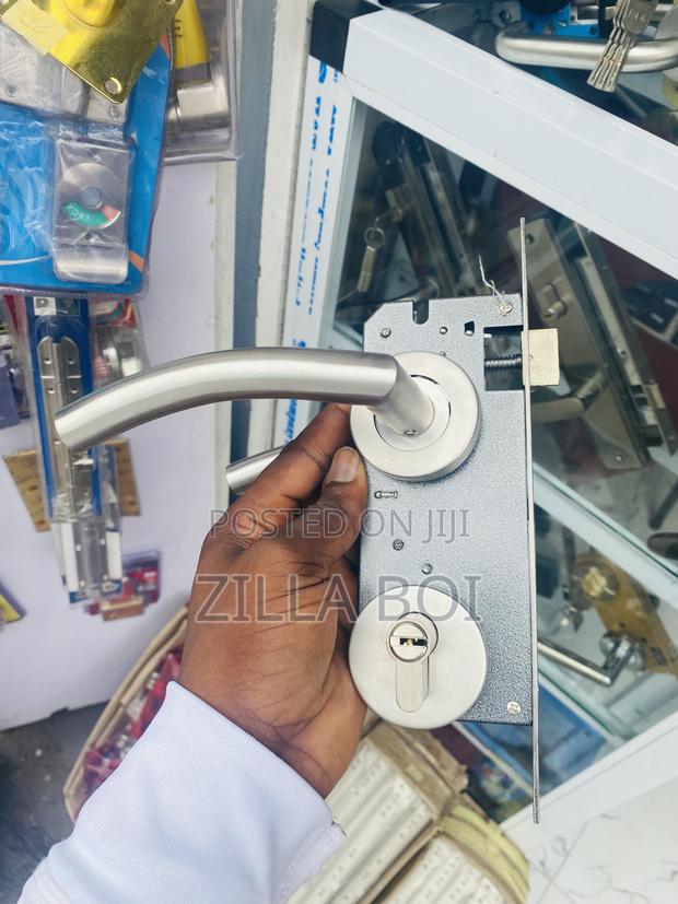 Door Lock SA Rosette Style · Photo 1