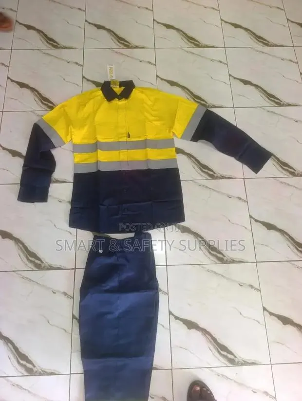 Yellow (Mining Work Wear) · Photo 1