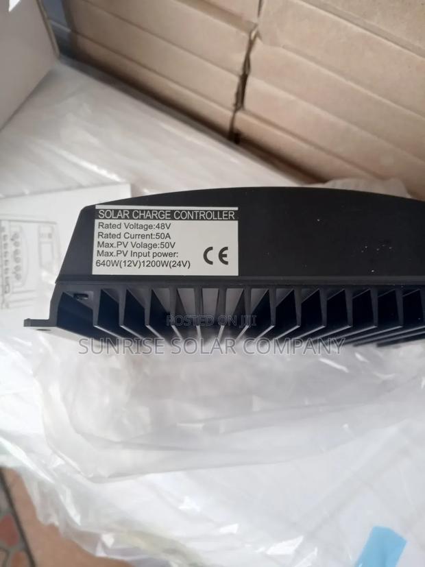Solar Charge Controller 50A · Photo 6