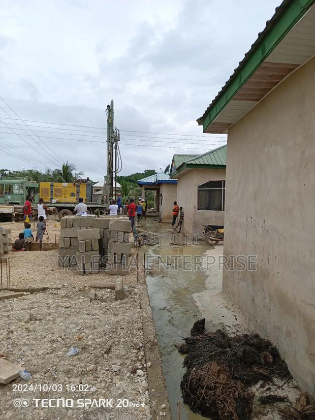 Borehole Drilling Bawdie Areas · Photo 2