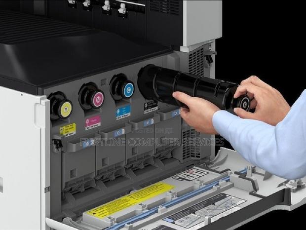 Canon Image RUNNER C3226i COLOUR · Photo 1