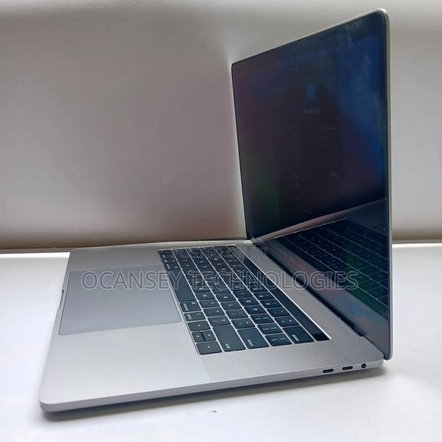 Laptop Apple MacBook Pro 2019 16GB Intel Core i7 SSD 512GB · Photo 3