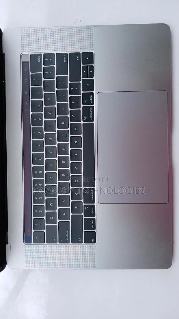 Laptop Apple MacBook Pro 2019 16GB Intel Core i7 SSD 512GB · Photo 4