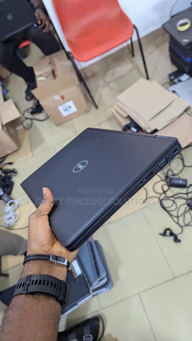 New Laptop Dell Latitude 5490 8GB Intel Core i5 SSD 256GB · Photo 4