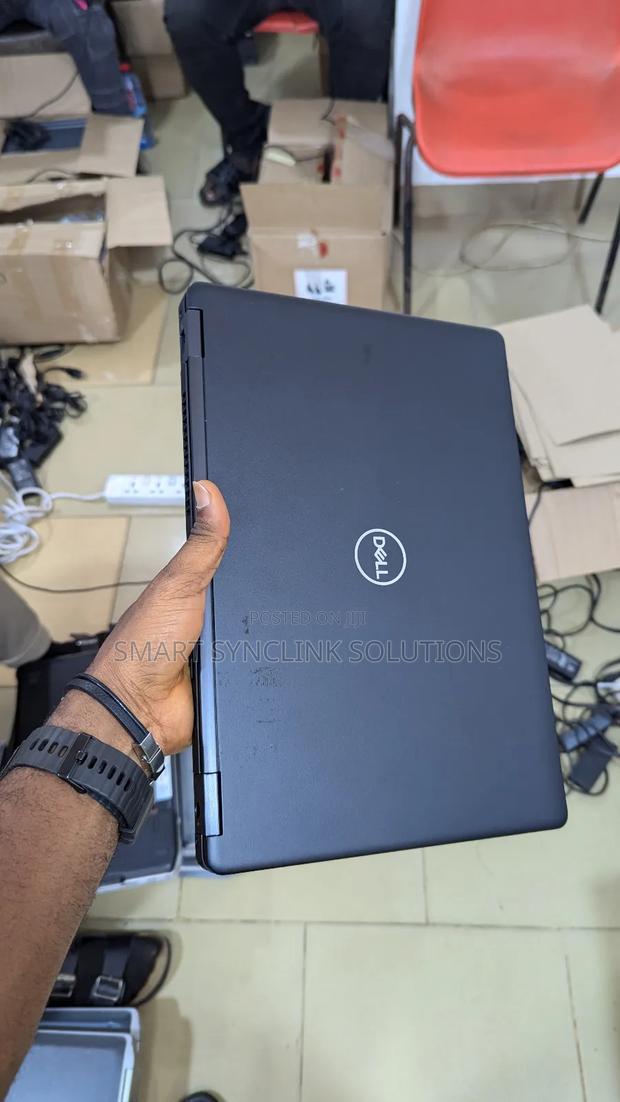 New Laptop Dell Latitude 5490 8GB Intel Core i5 SSD 256GB · Photo 2