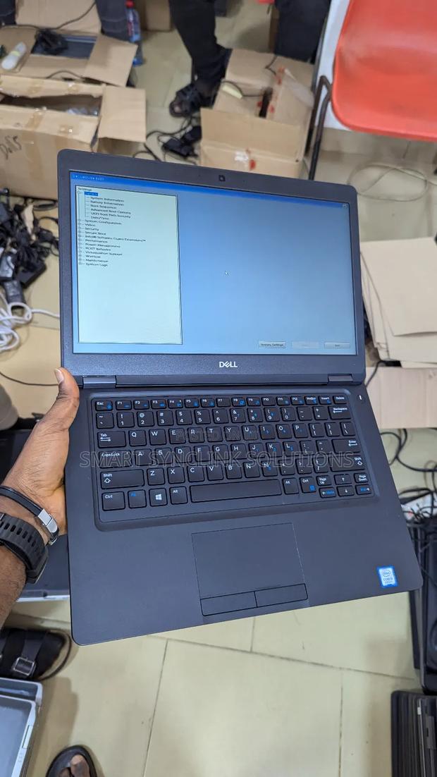 New Laptop Dell Latitude 5490 8GB Intel Core i5 SSD 256GB · Photo 1