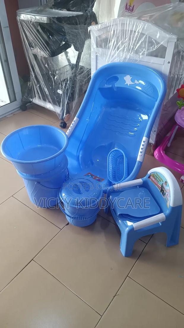 Complete Baby Bath Tub Set · Photo 2