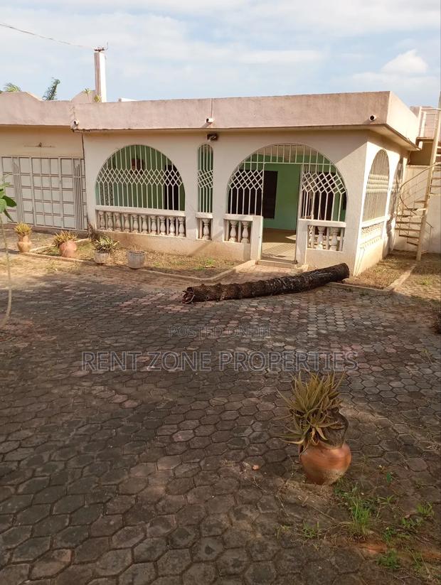 6bdrm Villa in Rent Zone Properties, Ofankor for sale · Photo 1