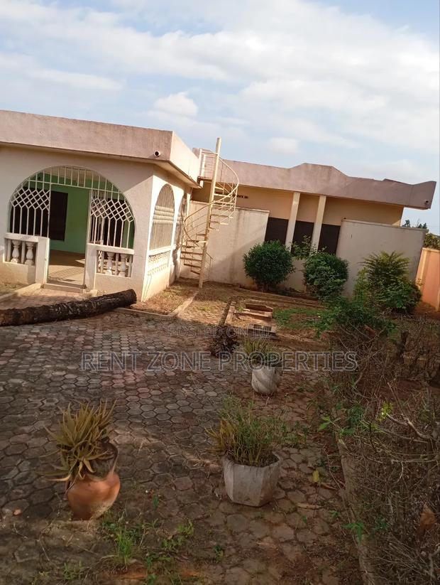 6bdrm Villa in Rent Zone Properties, Ofankor for sale · Photo 2