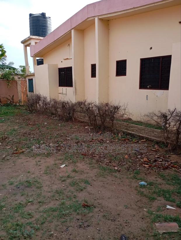 6bdrm Villa in Rent Zone Properties, Ofankor for sale · Photo 4