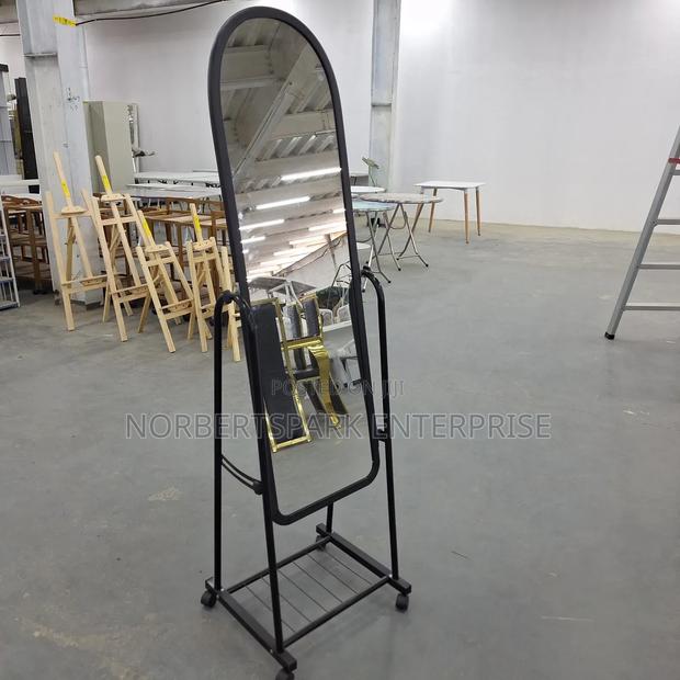 Stand Mirror(M311) · Photo 1