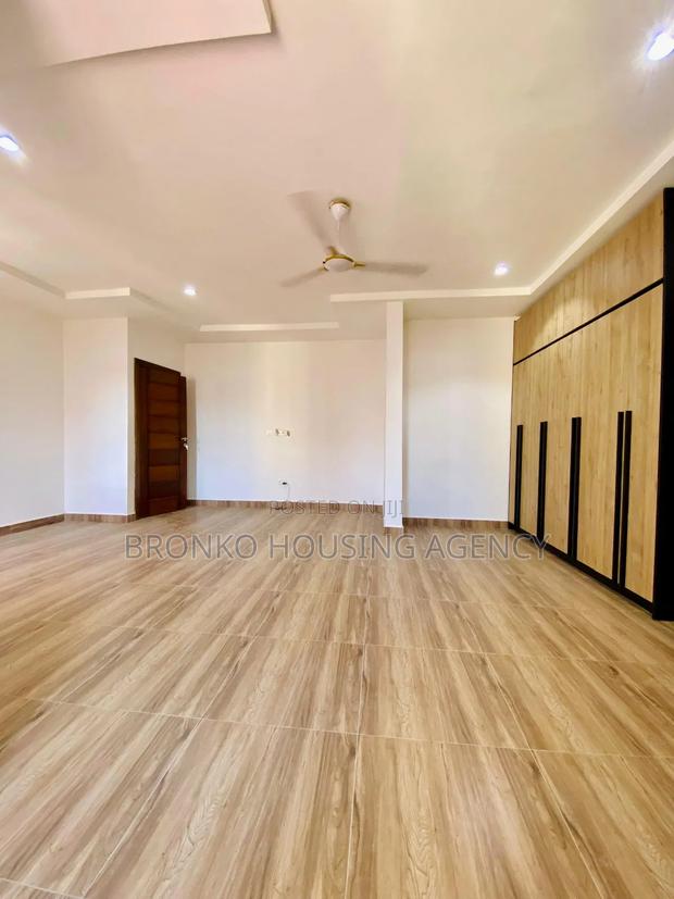 3bdrm House in Bronko Housing, Spintex for rent · Photo 2