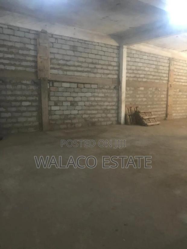 160 Square Metre Warehouse at Tudu for Rent · Photo 3
