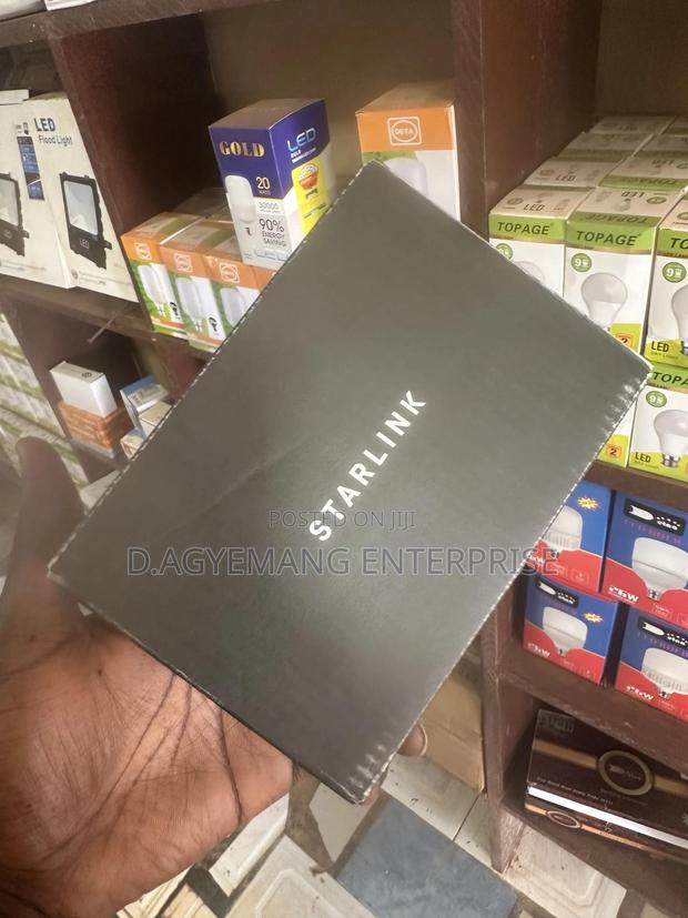 Starlink Ethernet Adapter. · Photo 1