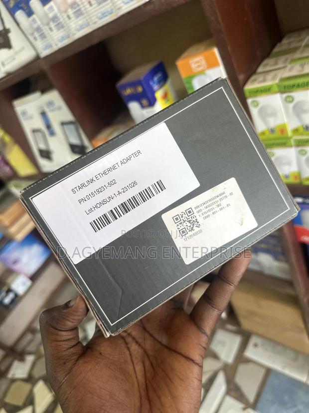 Starlink Ethernet Adapter. · Photo 4