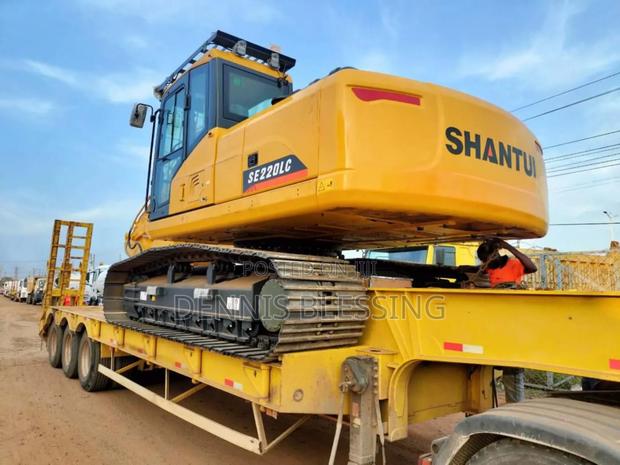 Shantui Excavator · Photo 2