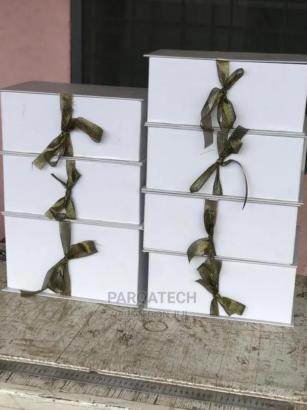 Gift Boxes · Photo 1