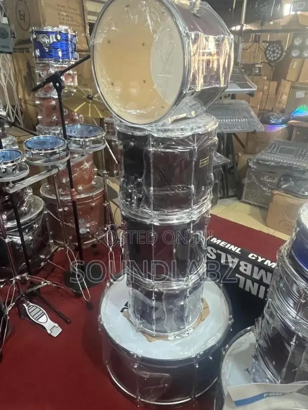 Wine-Red 6set Parade Drumset · Photo 1